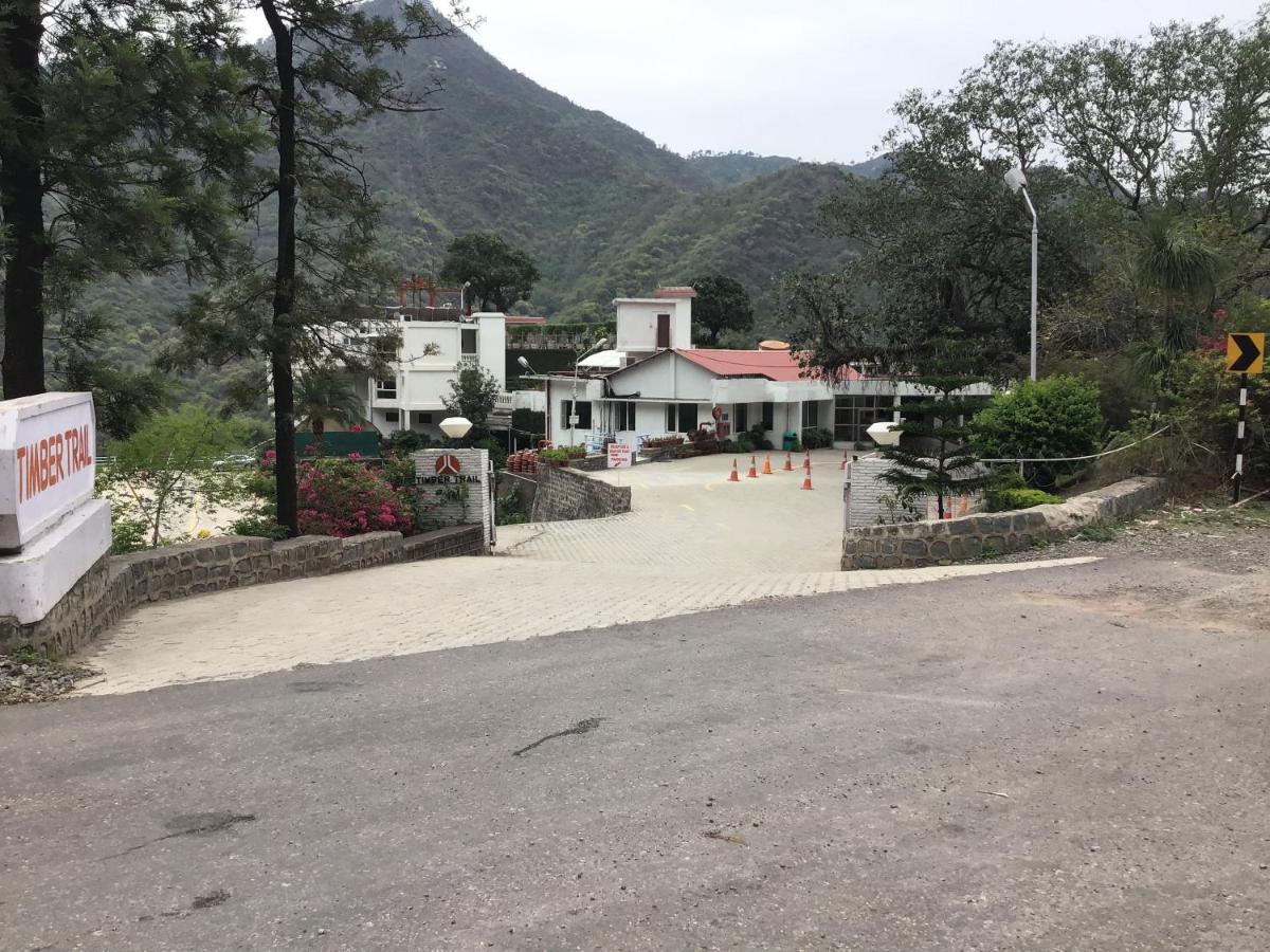 Timber Trail Base Resort - At The Foothills Of Adventure Parwanoo Εξωτερικό φωτογραφία