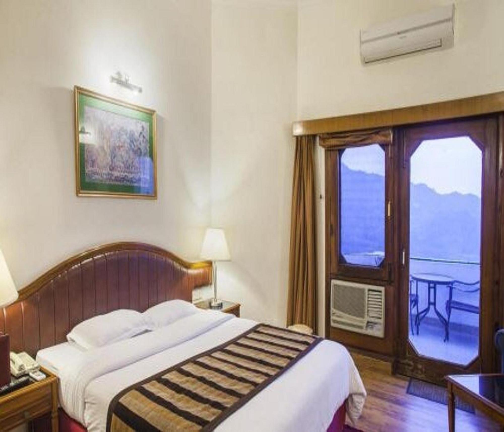 Timber Trail Base Resort - At The Foothills Of Adventure Parwanoo Εξωτερικό φωτογραφία