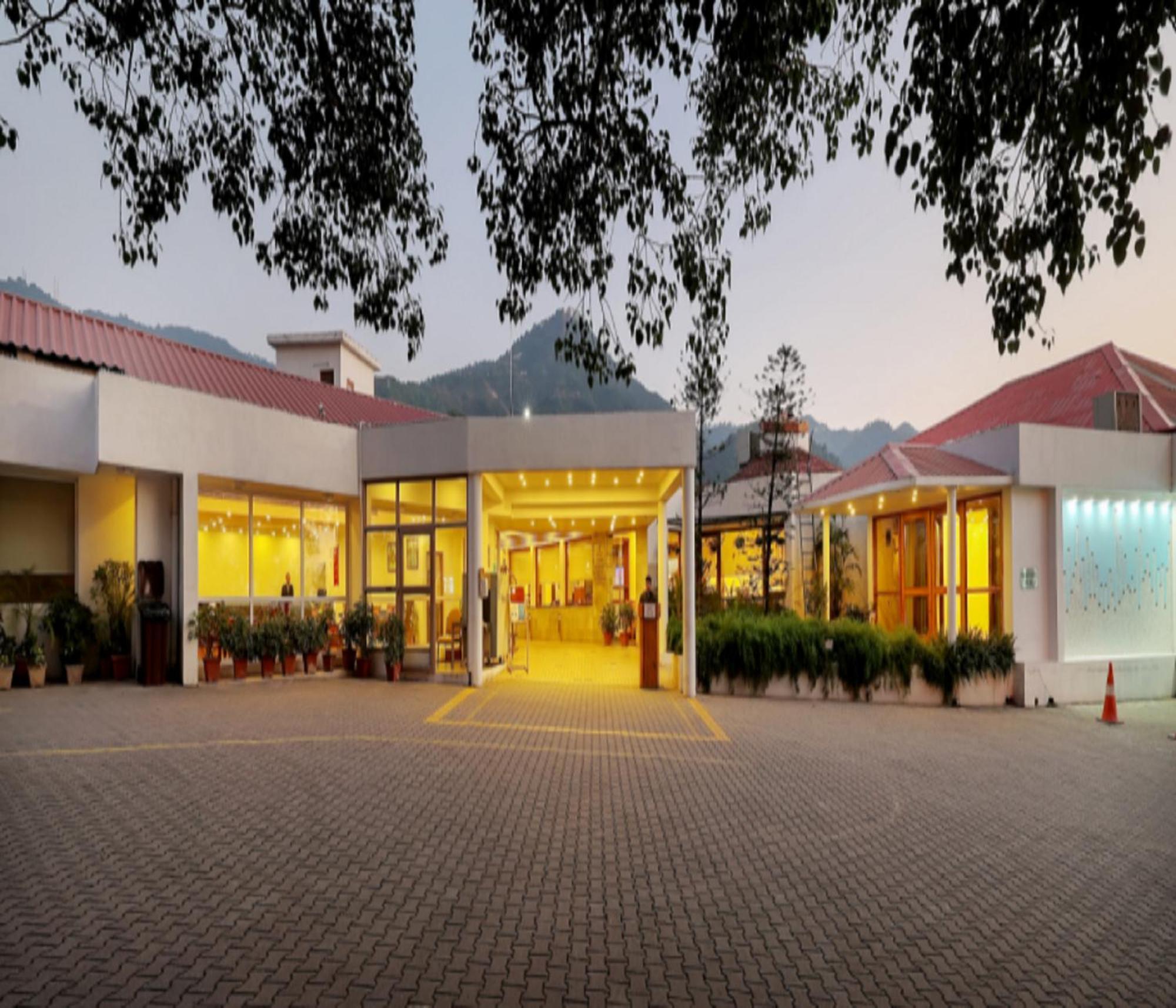 Timber Trail Base Resort - At The Foothills Of Adventure Parwanoo Εξωτερικό φωτογραφία